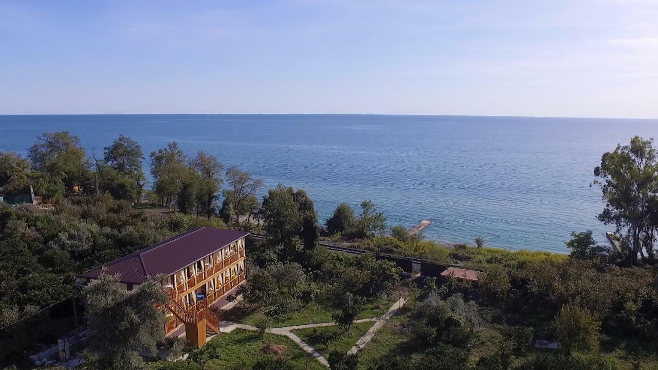 Gostievoi Dom Meri New Athos Esterno foto